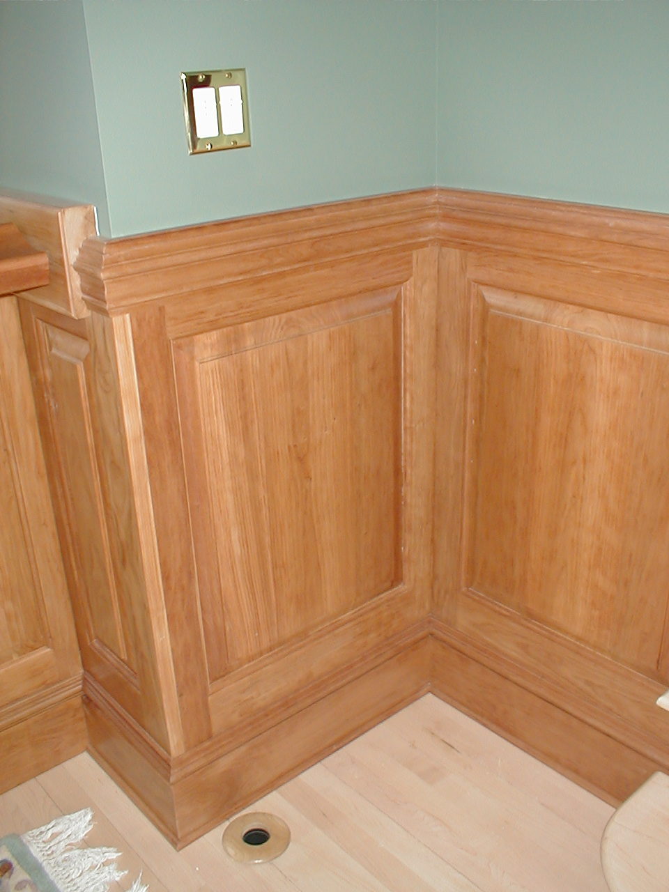 wainscotting detail